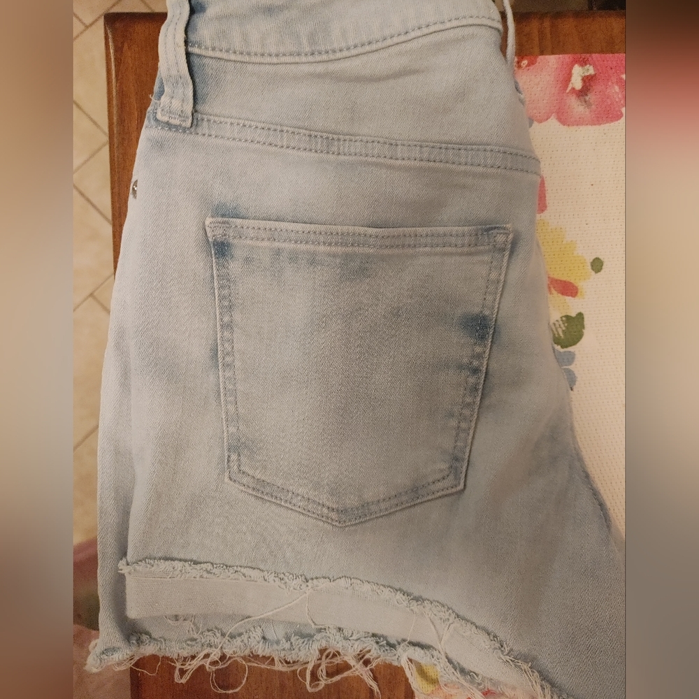 Universal Thread Shorts S 4 - image 2